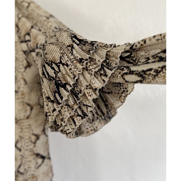 Vintage V Cristina Blouse Snake Skin Layered Ruffle Sleeves Pearl Button Sz S - Picture 3 of 8